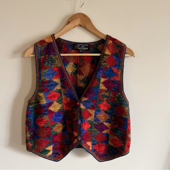 Vintage Tops - Vintage Multicolor Geometric Knit Alpaca Wool Vest.